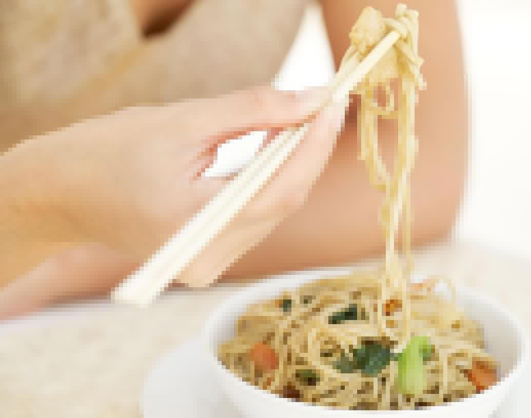 সূর্যাস্তের পর নাকি কোনও শর্করা জাতীয় খাবার খাওয়া উচিত নয়। এটা সম্পূর্ণ ভুল ধারণা। ডিনার তাড়াতাড়ি করে নেওয়া উচিত। কিন্তু প্রয়োজনে সূর্যাস্তের পরও খাওয়া যায়।