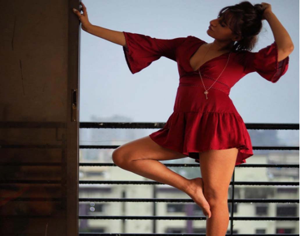 সম্প্রতি ইনস্টাগ্রামে সালোনি বৈবাহিক সম্পর্কে ধর্ষণ নিয়ে একটি লম্বা পোস্ট লিখেছেন।