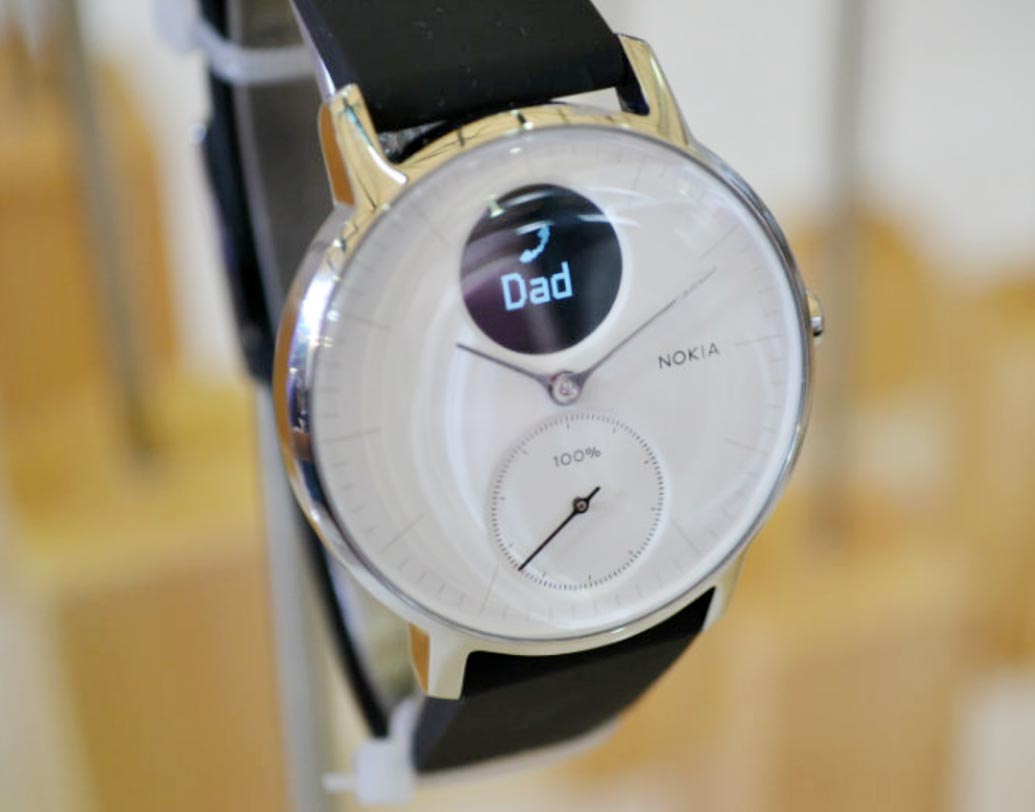 আপনার কাজকর্ম ট্র্যাক করতে সক্ষম এই স্মার্টওয়াচ। রয়েছে স্মার্ট স্লিপ প্যাটার্ন সেন্সর।