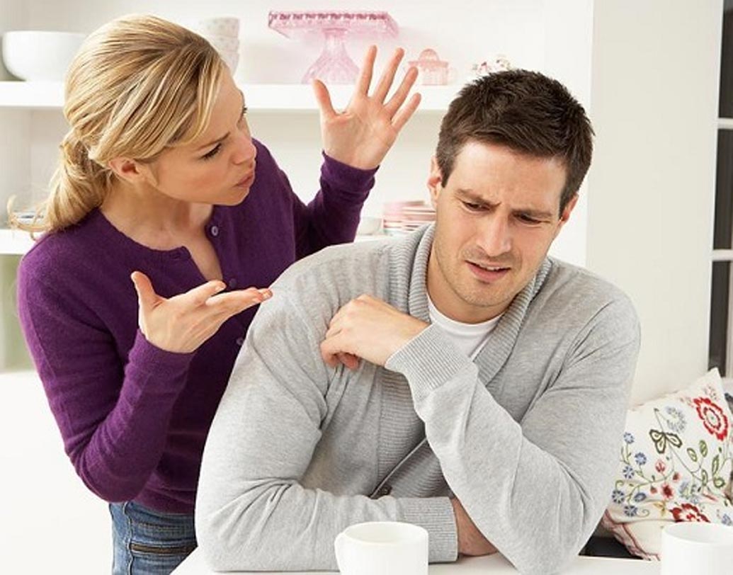 আপনাদের মধ্যে বেশির ভাগ সময়ই নেগেটিভ বা নিউট্রাল বিষয় নিয়ে কথা হয়? ইতিবাচক, সদর্থক সিদ্ধান্ত নেওয়ার কথা বিশেষ হয় না? স্বার্থপর মানুষরা এটা করে থাকেন। এদের সঙ্গে সম্পর্কে না থাকাই ভাল।