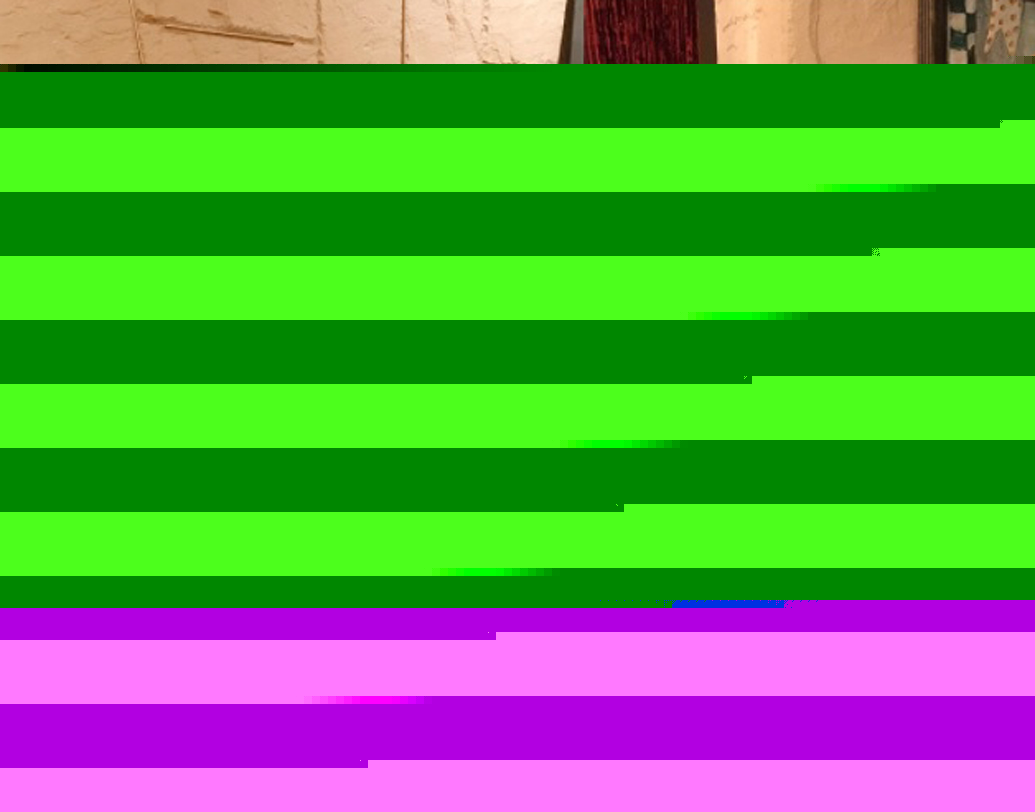 তারকাদের প্রত্যেকেরই সাজ ছিল জমকালো। আলোর উত্সবের সাজ তো স্পেশ্যাল হবেই।