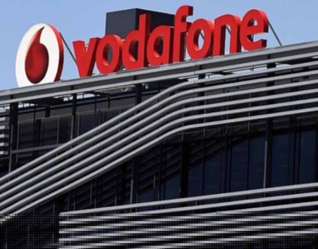 ১০০ টাকা কাস্টমার কেয়ার নম্বর ৯৫৮২৫৬৬৬৬৬ নম্বরে ফোন করে কথা বললে তা রিফান্ড করা হবে বলে জানিয়েছে হিন্দুস্তান টাইমস।