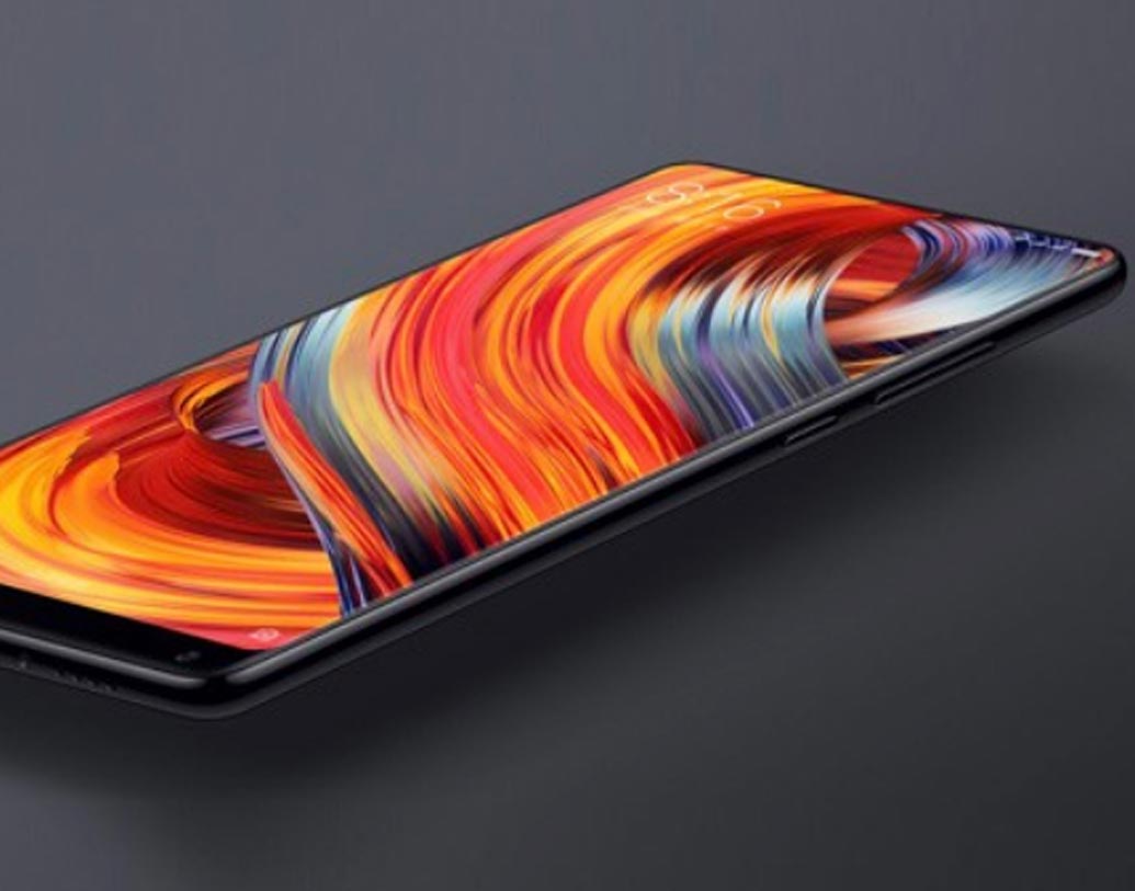 শাওমি এমআই মিক্স ২ ফোনটিতে রয়েছে ৫ মেগাপিক্সেল ফ্রন্ট ক্যামেরা।