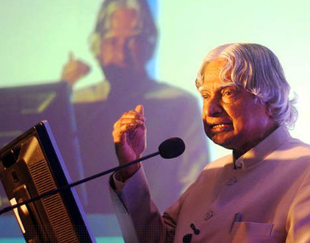 দরিদ্র পরিবার থেকে উঠে এলেও সমাজের জন্য কিছু করে যাওয়াই ছিল তাঁর স্বপ্ন।