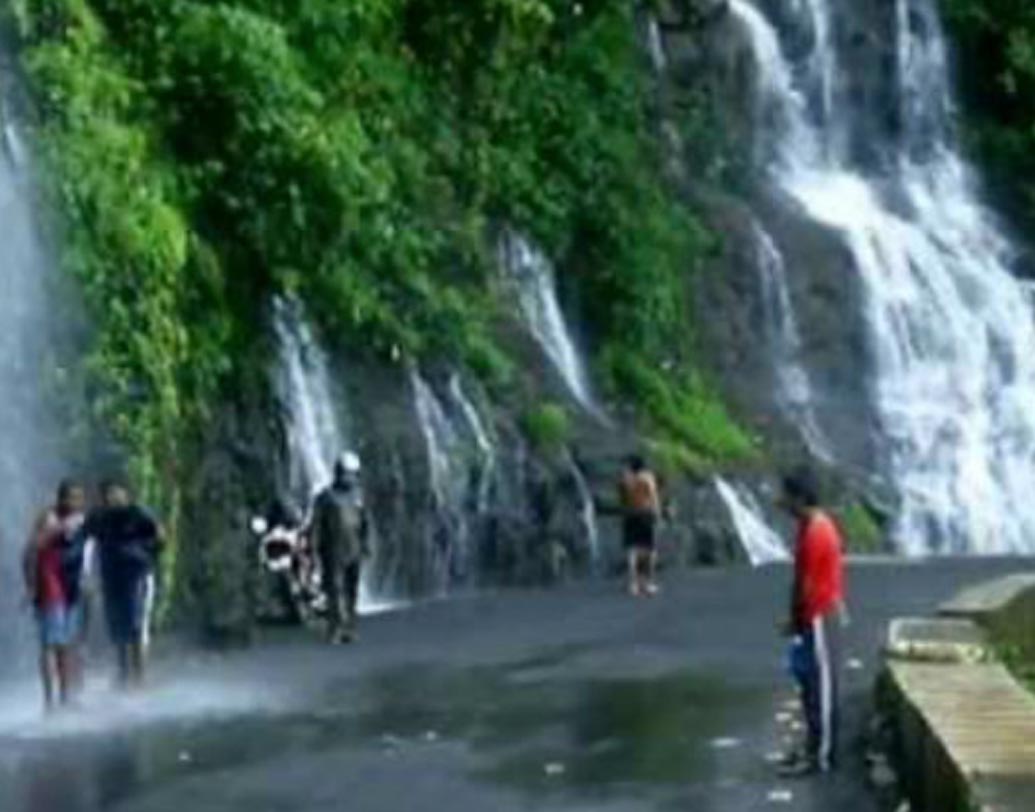 আমবলি: প্রকৃতিপ্রেমীদের মুগ্ধ করবে মহারাষ্ট্রের এই আমবলি জলপ্রপাত।