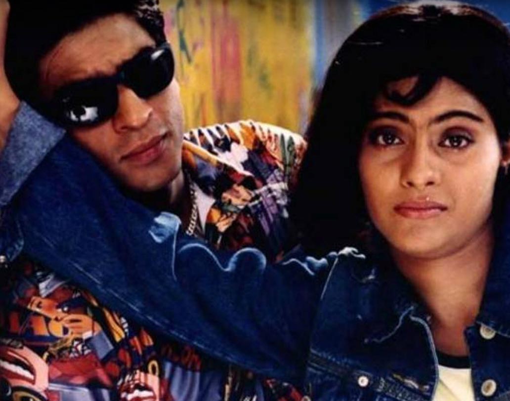 ছবিতে কাজলের চরিত্র ও শাহরুখের মেয়ের নাম ছিল অঞ্জলি। কর্ণ জোহরের এই ছবি দেখার পর অনেকেই তাঁদের কন্যাসন্তানের নাম রাখতে শুরু করেছিলেন অঞ্জলি।