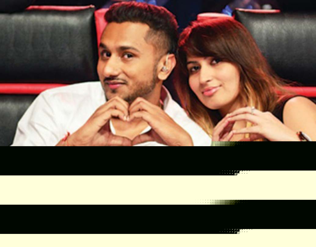 হানি সিংহ: লাইমলাইট থেকে অনেকটা দূরে হানি সিংহ। আর কোনও দিন স্ত্রীকেও আনেনি লাইমলাইটে। ২০১১ সালে শালিনী সিংহকে বিয়ে করেন হানি সিংহ।