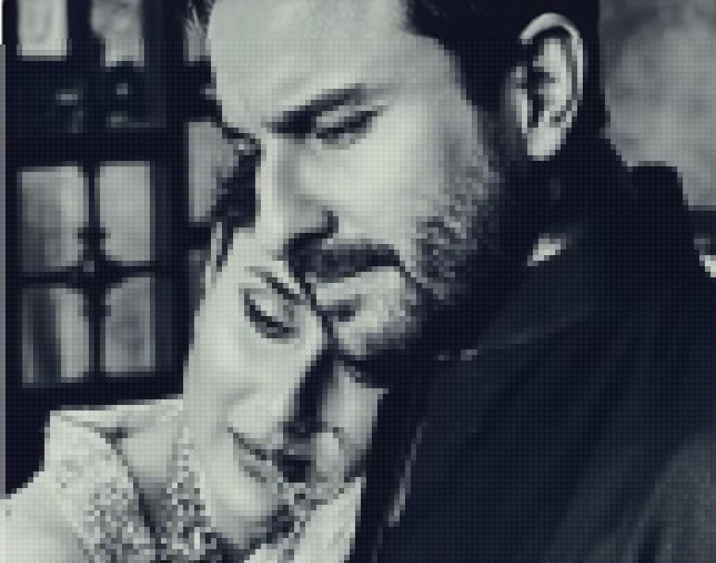 নিজে নিরামিশাষী। কিন্তু সইফকে ‘নন-ভেজ’ খেতে উত্সাহ দেন করিনাই।