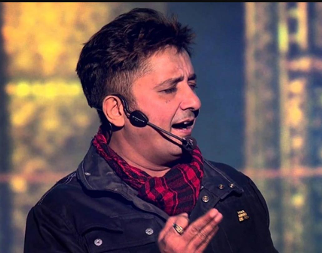 বলিউডের অন্যতম শক্তিশালী কণ্ঠস্বর সুখবিন্দর সিংহের। তাঁর স্কেলে গান গাইতে অনেকেই ডরান। তাঁর একটি গানের চার্জ নয় থেকে দশ লক্ষ টাকা।