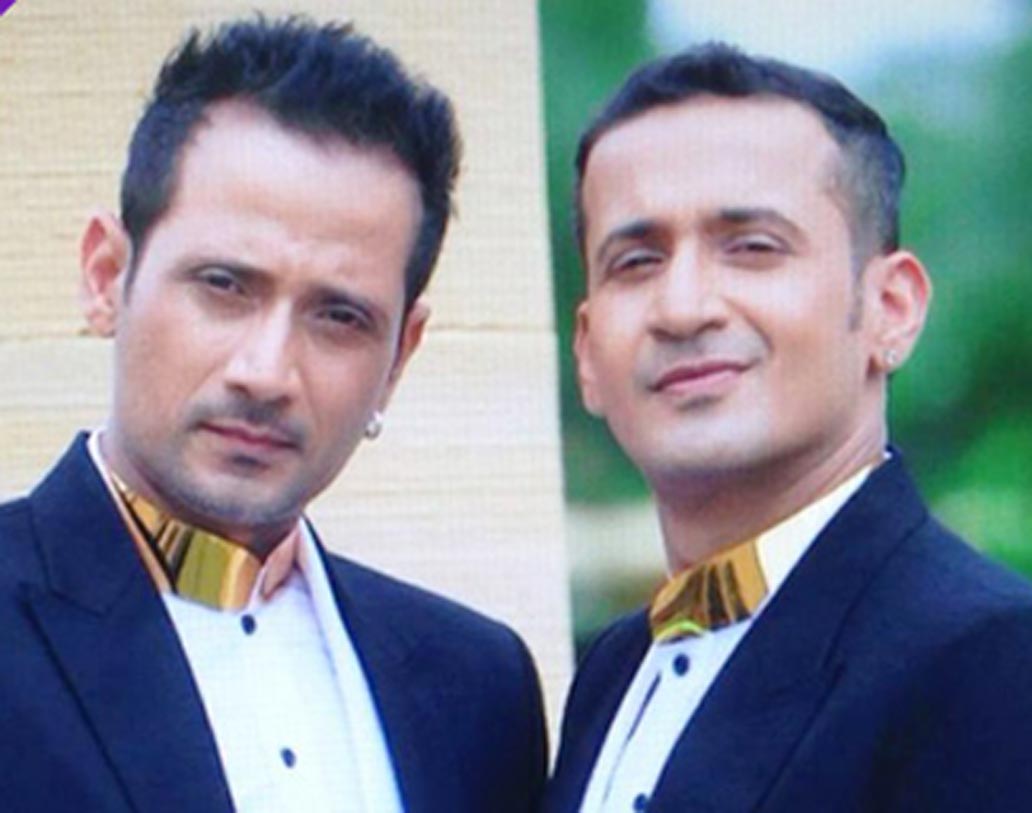 ‘মিউজিক ডিরেক্টর ডুও’। গ্বালিয়র থেকে বলিউডে পা রেখে বেশ কিছু অসাধারণ গান উপহার দিয়েছেন তাঁরা। মিট ব্রোস একটি গানের জন্য নেন ১২-১৩ লক্ষ টাকা।