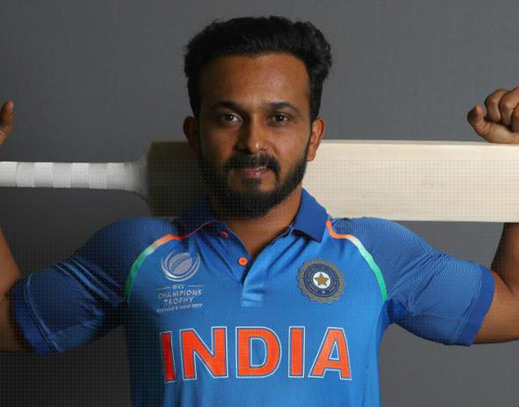 কেদার যাদবও রয়েছেন দলে। টি-২০ ম্যাচে তাঁর সর্বোচ্চ রান ৫৮।