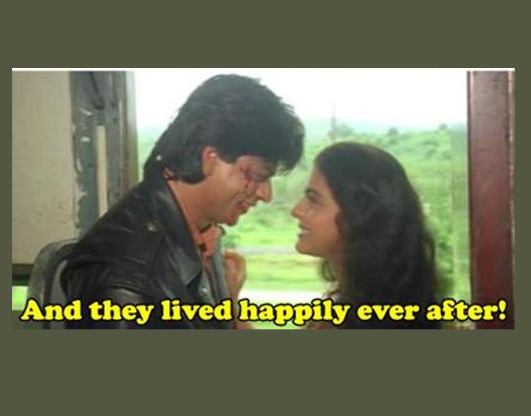 ট্রেনেতেই তারা সুখে সংসার পাতল।