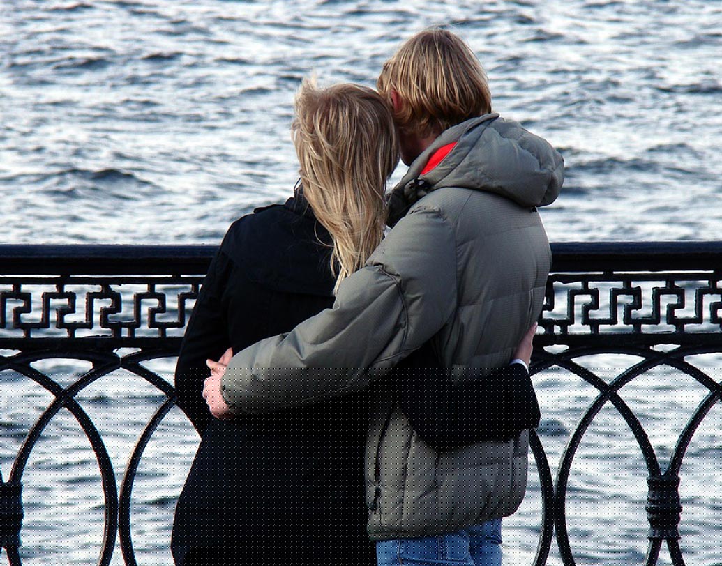 মতের মিল হচ্ছে না, বার বার ঝগড়া হচ্ছে মনের মানুষের সঙ্গে? কোনও চিন্তা নেই। প্রেমিকাকে বলুন, ‘‘তোমার সঙ্গে সব ব্যাপারে একমত না হলেও, তোমাকে ভালবাসি। তোমাকে সম্মান করি।’’ কেল্লাফতে!