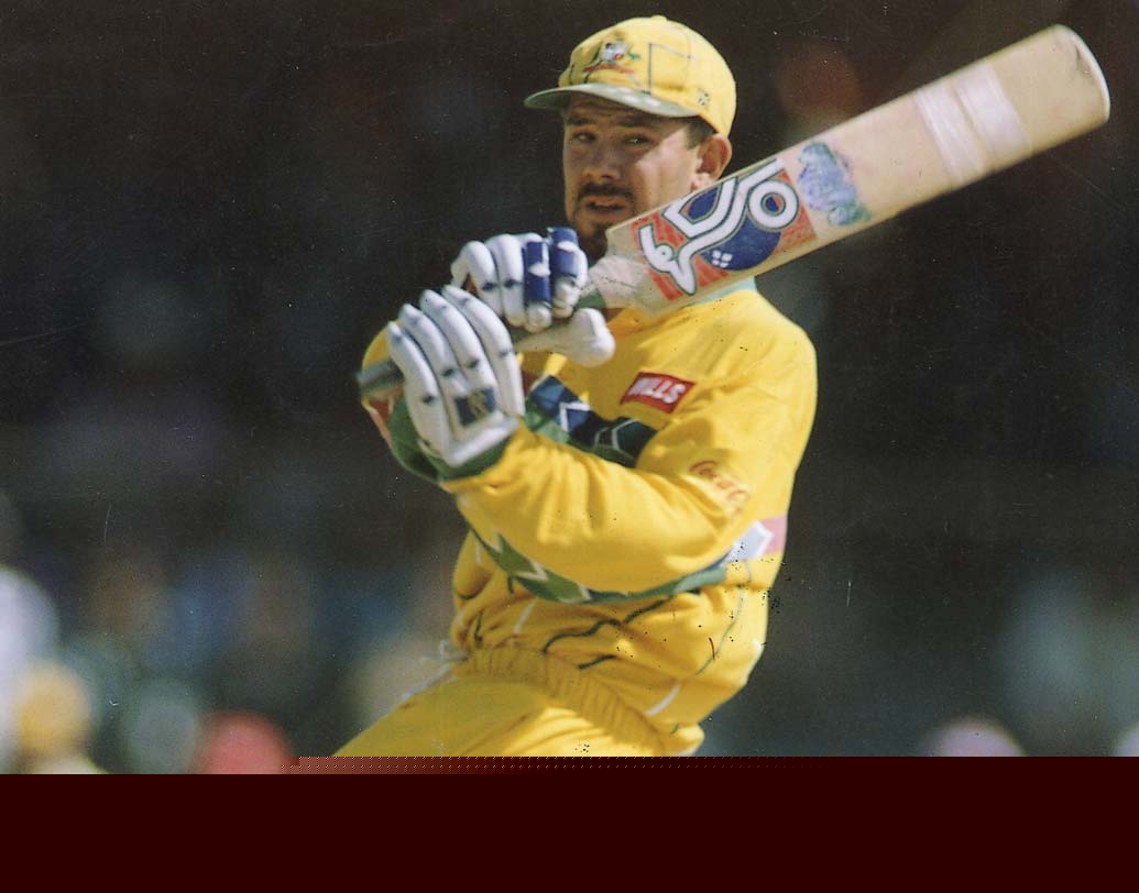 রিকি পন্টিং: ২০০৪ সালে ২০০ তম ম্যাচ খেলার আগে পন্টিংয়ের রান ছিল ৭২৪৫, গড়: ৪২.৬১।