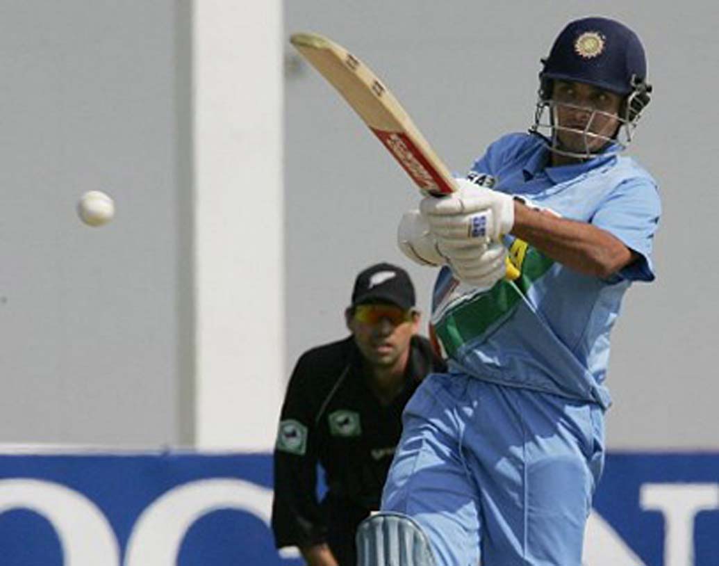 সৌরভ গঙ্গোপাধ্যায়: ২০০২ সালে নিজের ২০০তম ম্যাচের আগে ‘দাদা’-র রান ছিল ৭৭৪৭, গড়: ৪৩.০৩।