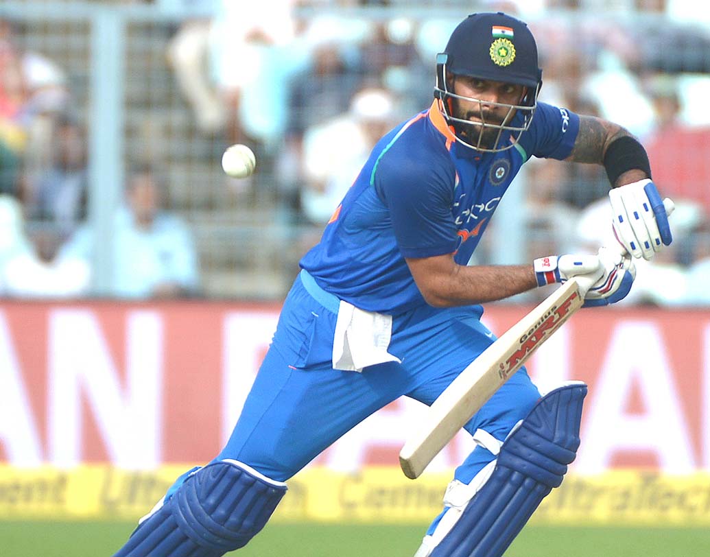 বিরাট কোহালি: নিউজিল্যান্ডর বিরুদ্ধে আজ ২০০ তম ম্যাচটি খেলতে নামছেন বিরাট। ১৯৯ ম্যাচ খেলে তাঁর রান ৮৭৬৭, গড়: ৫৫.১৩।