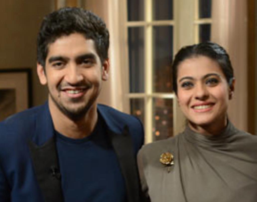 কাজল এবং পরিচালক অয়ন মুখোপাধ্যায়ও সম্পর্কে ভাই-বোন। আসলে কাজলের বাবা সোমু মুখোপাধ্যায় এবং অয়নের বাবা দেব মুখোপাধ্যায় দুই ভাই।