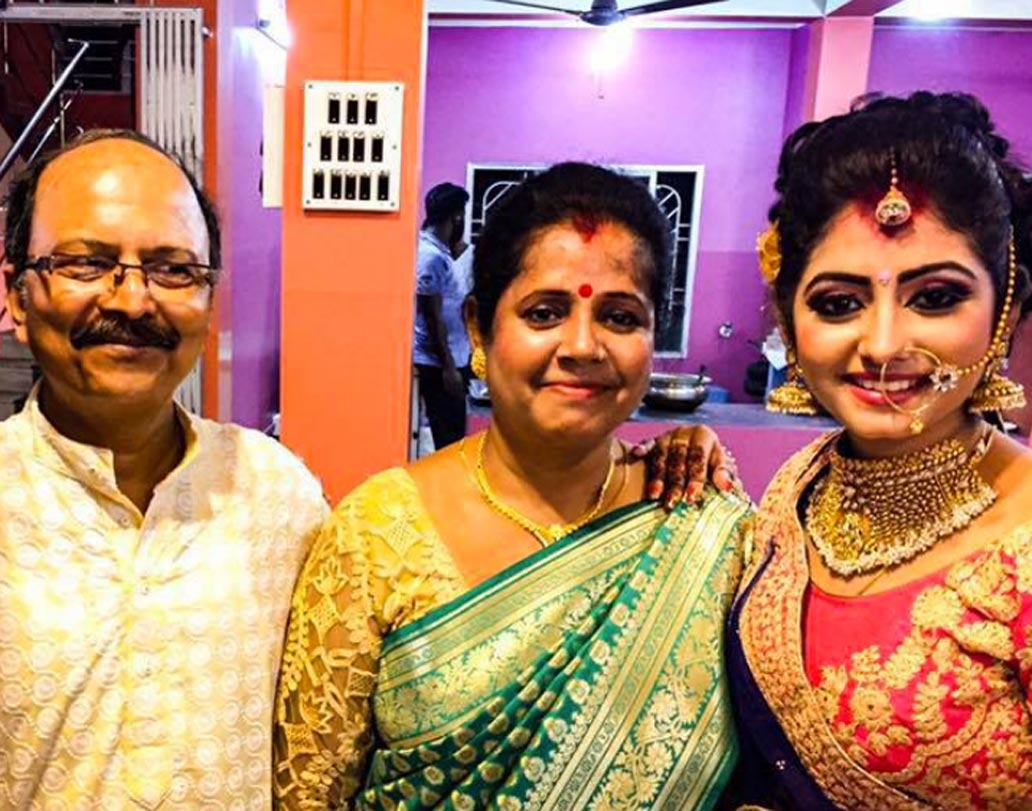 পাত্রী কলেজ পড়ুয়া তিয়াসা ছেত্রী।