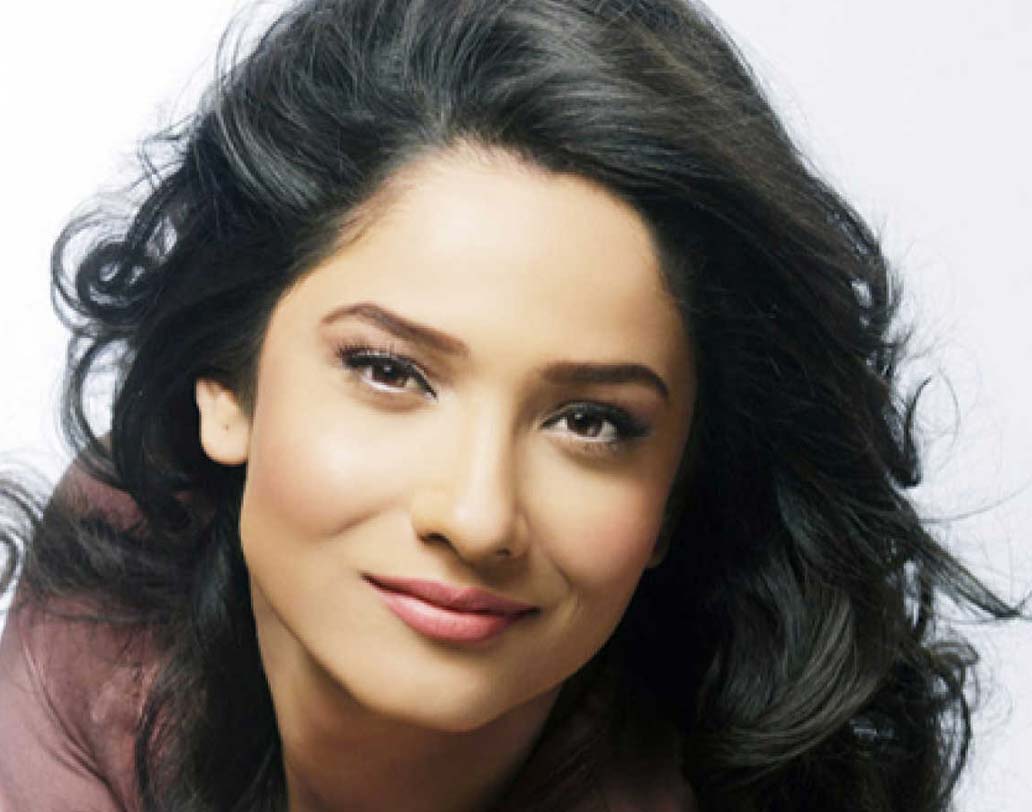 অঙ্কিতা লোখান্ডেও ধারাবাহিকের জগতে জনপ্রিয় মুখ। তাঁর প্রাক্তন স্বামী অভিনেতা সুশান্ত সিংহ রাজপুত। ‘পবিত্র রিস্তা’র অর্চনা (অঙ্কিতা) প্রতি পর্বে অভিনয় করেন ৯০ হাজার থেকে দেড় লক্ষ টাকার বিনিময়ে।