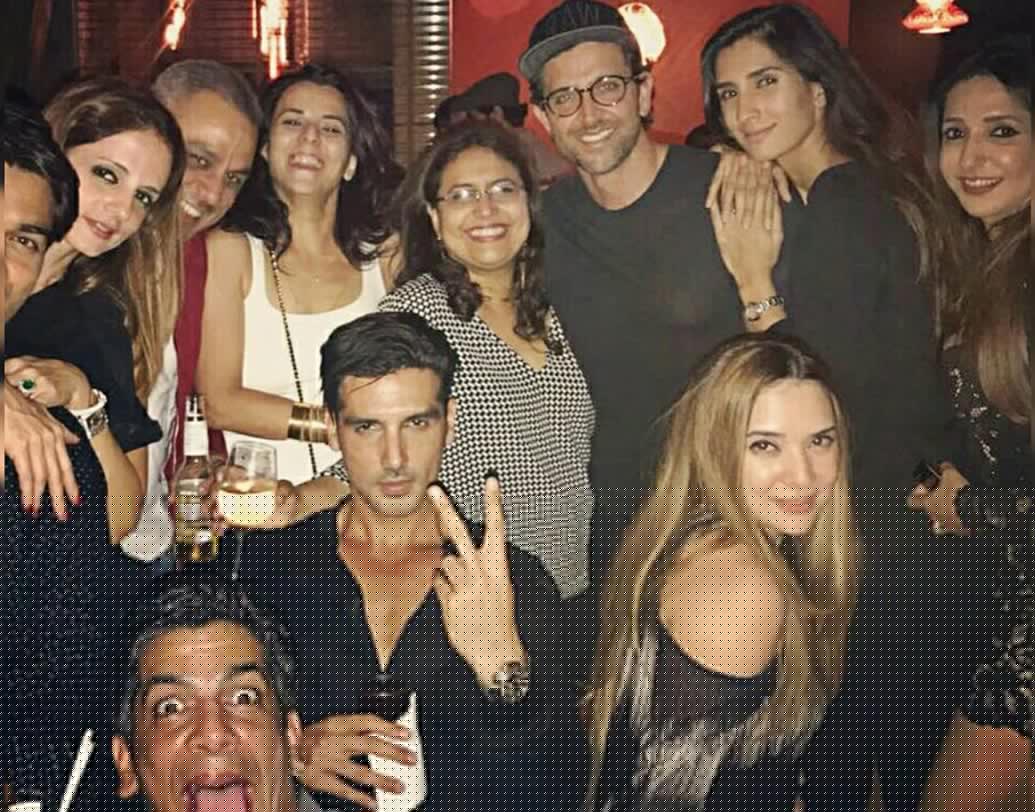 সুজানের সঙ্গে এক সঙ্গে সময় কাটিয়ে উচ্ছ্বসিত হৃতিক কী বললেন জানেন? ‘‘আমার জীবনের সবচেয়ে ভাল জন্মদিন পার্টি কাটালাম। আমাকে এত স্পেশাল মনে করার জন্য ধন্যবাদ সুজান!’’