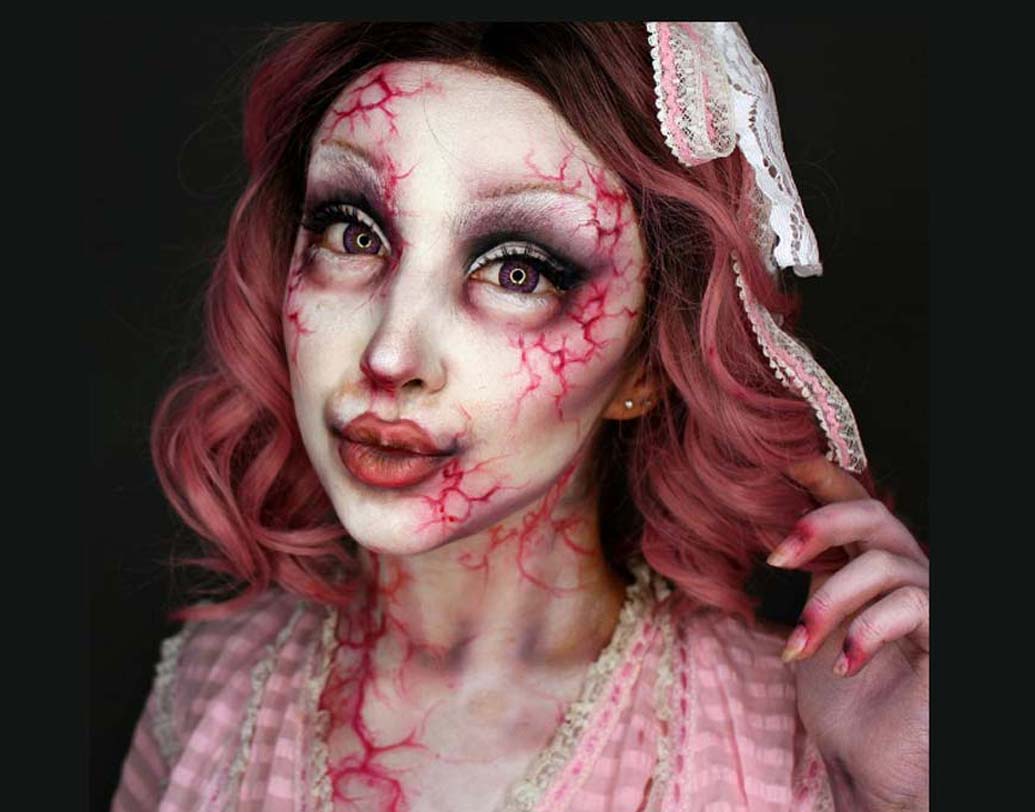 ভেন বার্স্টিং ডল: ভুতুড়ে পুতুল ‘অ্যানাবেল’ নিয়ে চর্চা কম হয়নি। হ্যালোউইনে চমক দিতে সাজুন একটু অন্য রকম। মাথায় পরে নিন বিচিত্র রঙের উইগ। এ বার পুতুলের মতো পোশাকে নিজেকে সাজিয়ে তুলুন।