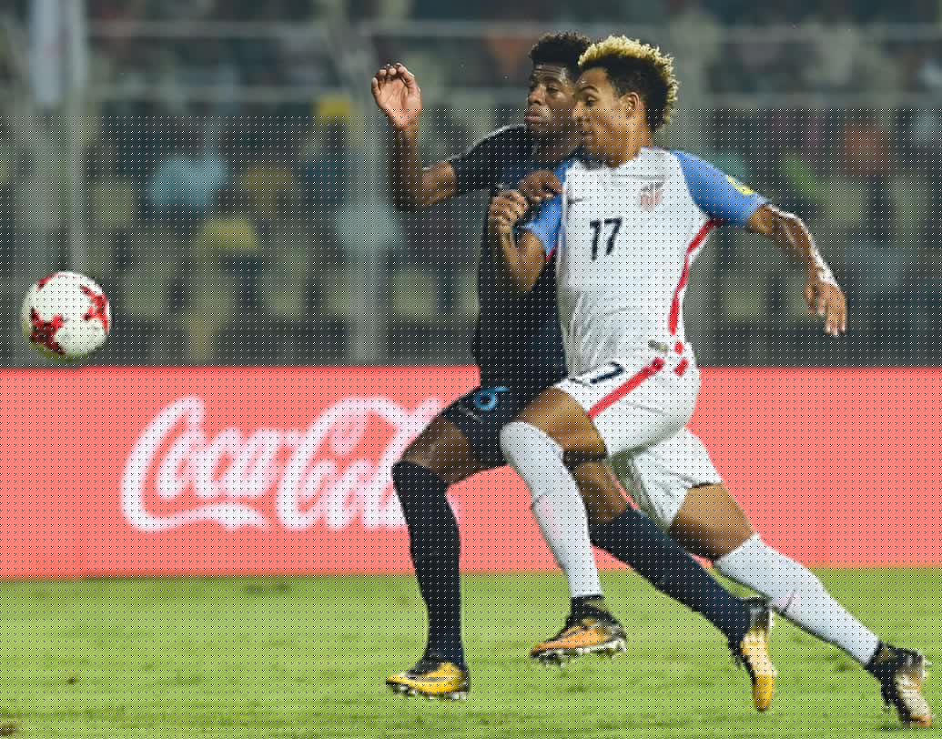 জোনাথান পানজো (ডিফেন্ডার): মাত্র ৯ বছর বয়স থেকেই চেলসি শিবিরে রয়েছে পানজো। এই যুব বিশ্বকাপে লেফ্ট-ব্যাক এবং সেন্টার হাফ পজিশনে খেলছে পানজো। স্পেনীয় আক্রমণকে প্রতিহত করতে তার দিকে অনেকটাই তাকিয়ে থাকবে ইংরেজ শিবির।