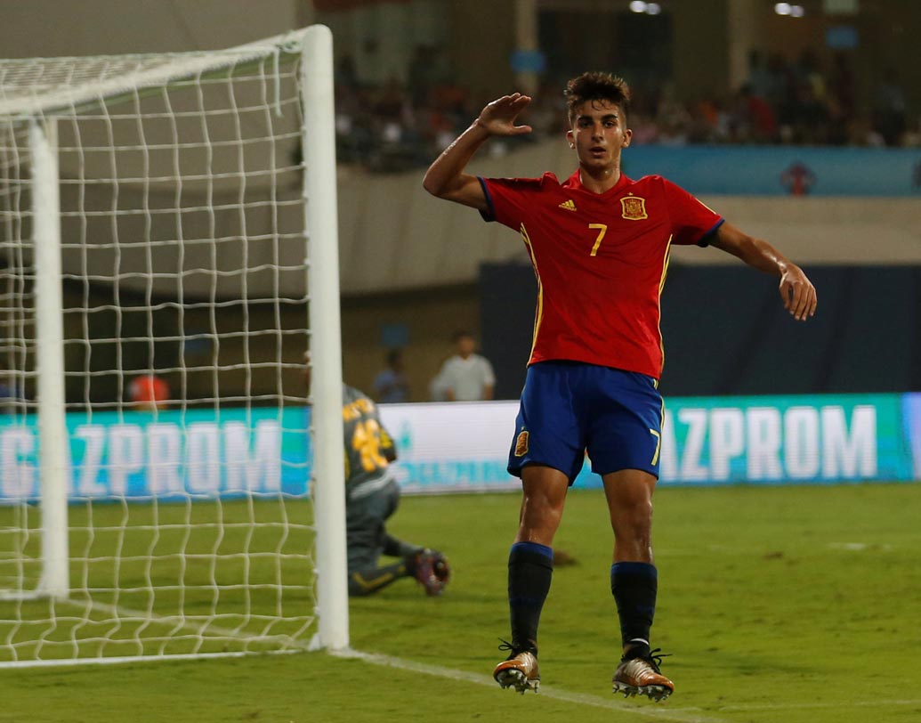 ফেরান তোরেস (ফরওয়ার্ড): কোয়ার্টার ফাইনালে অসম্ভব ভাল খেলে লাইমলাইটে আসে তোরেস।