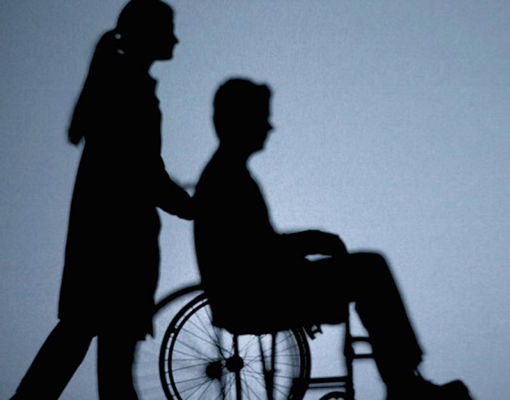 বিশেষ ভাবে সক্ষম ব্যক্তিদের ক্ষেত্রে প্রতিবন্ধী পরিচয়পত্র থাকলেই চলবে।