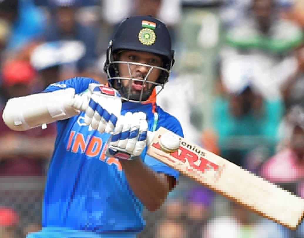 শিখর ধবন: দ্বিতীয় ম্যাচে কিউয়িদের বিপক্ষে জয়ের নেপথ্যে বড় অবদান ছিল শিখরের। ৬৮ রান করেছিলেন ভারতীয় ক্রিকেটের 'গব্বর'।