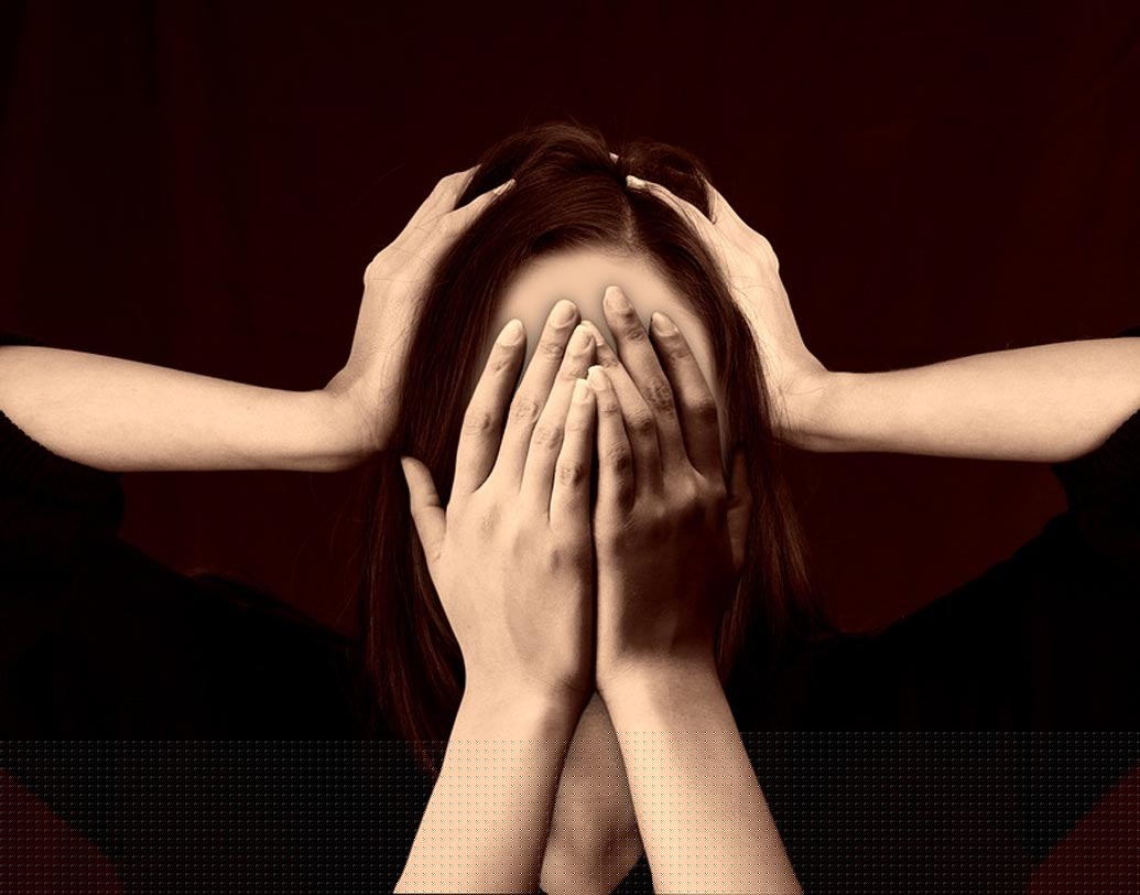 স্ট্রেস ও ডিপ্রেশন সহ অন্যান্য মানসিক সমস্যা থাকলেও এই সমস্যার সম্ভাবনা থাকে। ( ১৭%)