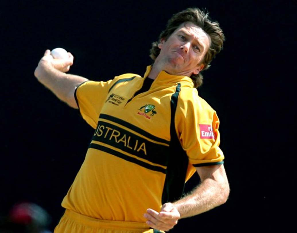 গ্লেন ম্যাকগ্রা: ২৫০টি ওডিআই ম্যাচে ম্যাকগ্রার উইকেট ৩৮১।