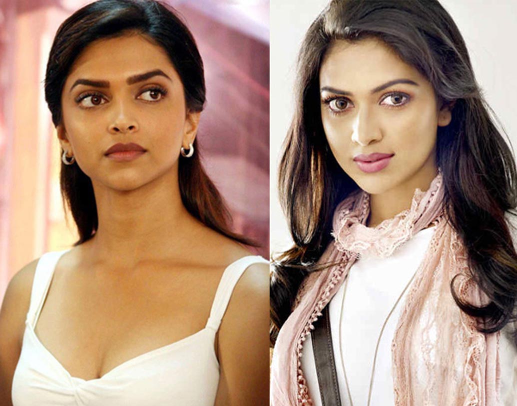 মডেলিংকে পেশা হিসেবে নিলেও ২০০৯ সালে সিনেমায় প্রথম হাতেখড়ি হয় তাঁর। প্রথম মালয়ালম ছবি ‘নীলথামারা’-তে সবার নজর কাড়েন অমলা। একে একে তালিম, মালয়ালম, কন্নড়— বিভিন্ন ভাষার সিনেমায় অভিনয় করেছেন। ইতিমধ্যেই ৩০টি ছবিতে অভিনয় করে ফেলেছেন অমলা।