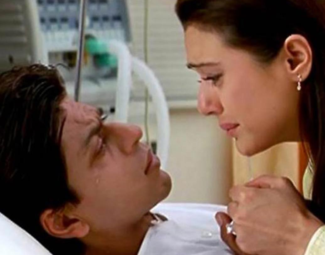 ছবির শেষটা আগে অন্য রকম ছিল। কিন্তু, কর্ণের বাবা যশ জোহর ক্লাইম্যাক্স সিন বদলে এখনকার সিনটা রেখেছিলেন। প্রযোজক যশের প্রযোজিত শেষ ছবি এটি।  যদিও এই ছবির শুটিং হওয়ার কিছু দিন পরেই মৃত্যু হয় যশের। বাবাকে ছবিটা না দেখাতে পারার দুঃখও রয়েছে কর্ণ জোহরের।