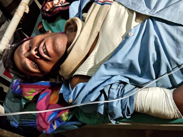 Six Congress workers attacked, complaint against TMC