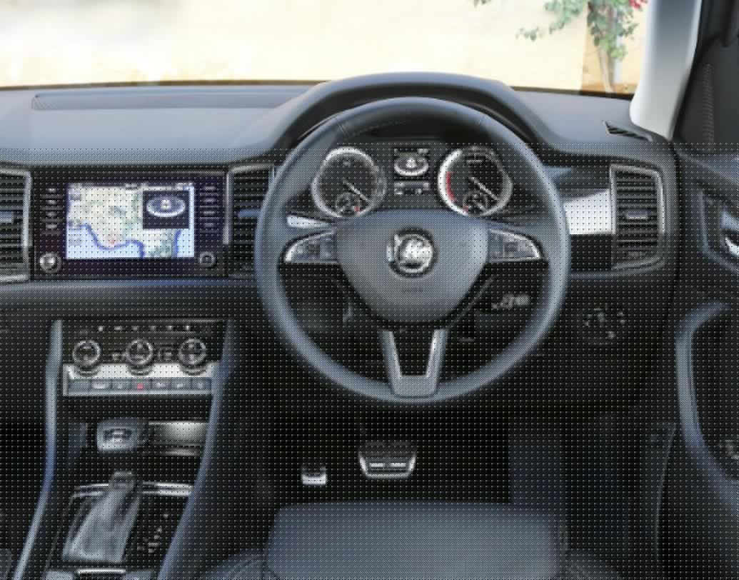 ‘স্কোডা কোডিয়াক’-এ রয়েছে ১৯৬৮ সিসির শক্তিশালী ডিজেল ইঞ্জিন। মিলবে ১৬.২৫ কিলোমিটার প্রতি লিটারের অসাধারণ মাইলেজ।