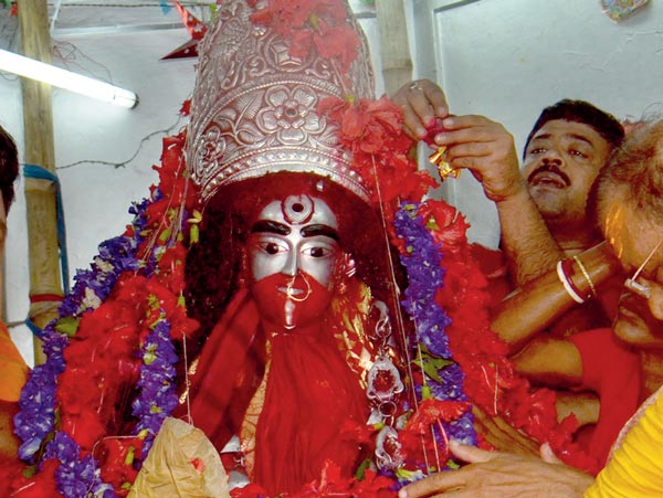 Kali Puja Preparation in Tarapith