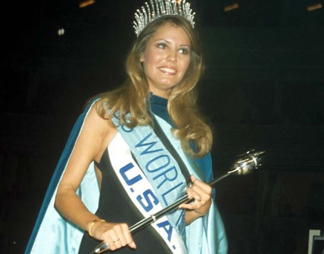 মারজোরি ওয়ালস,মিস ওয়ার্ল্ড ১৯৭৩: আমেরিকার প্রথম মিস ওয়ার্ল্ড মারজোরি ওয়ালস। বিজয়ী হওয়ার পর জানা যায়,তিনি ফর্মুলা ওয়ান ড্রাইভার পিটার রেভসনের সঙ্গে বিবাহবন্ধনে আবদ্ধ।প্রতিযোগিতার মৌলিক শর্ত পূরণে ব্যর্থ হয়ে ১০৪ দিন পর মুকুট কেড়ে নেওয়া হয় ওয়ালসের।