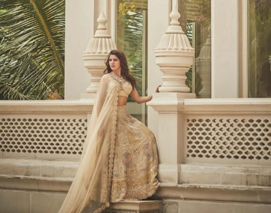 দক্ষিণী ছবির অভিনেত্রী সামান্থা প্রথমে হিন্দু মতে বিয়ে করবেন। এর পর আবার খ্রিস্টান নিয়মেও বিয়ে হবে দু’জনের।