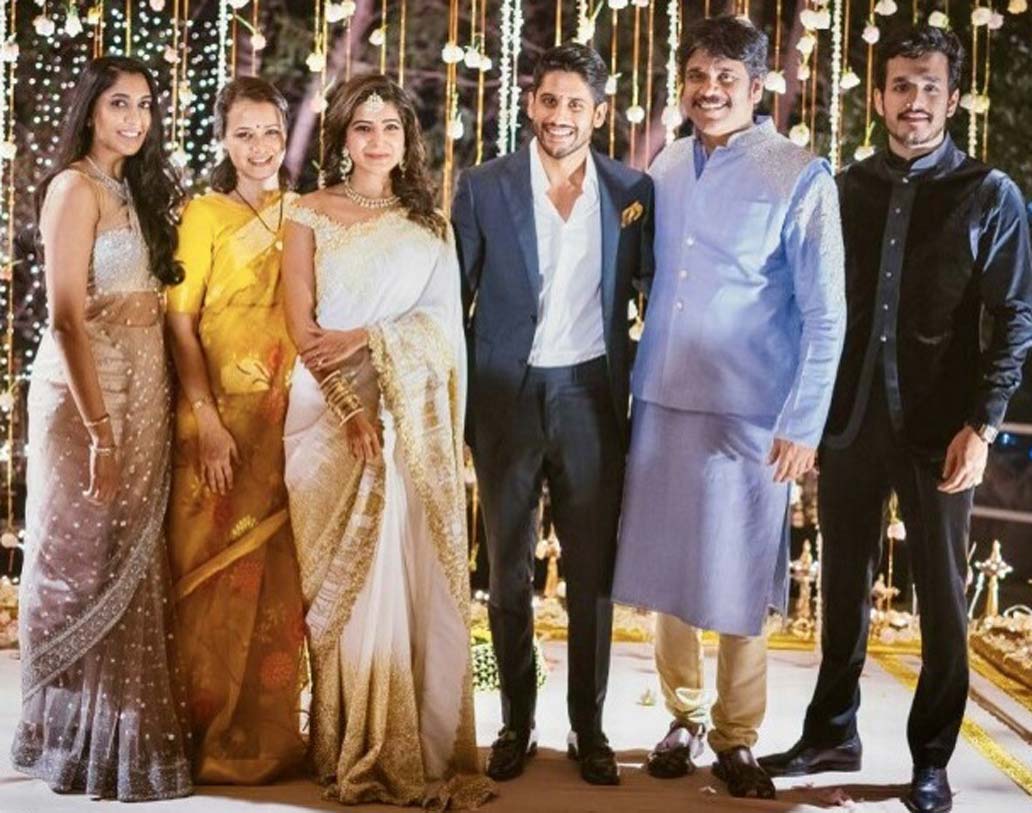 কয়েক মাস আগে ভাইয়ের বিয়েতে পরিবারের সঙ্গে নাগা চৈতন্য এবং সামান্থা। রয়েছেন নাগার্জুনও।