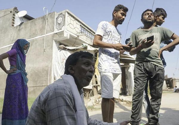 They should be punished who beat people in the name of religion caste