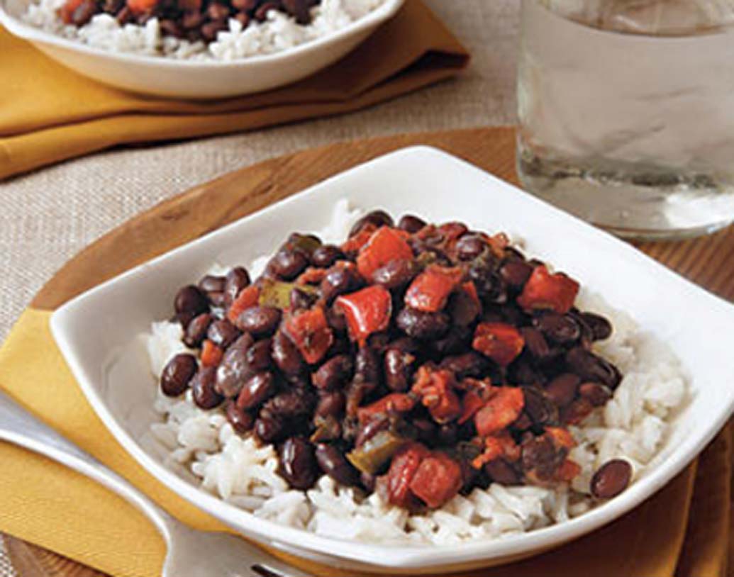 বিনস: ভাতের সঙ্গে বিনস খেতে পছন্দ করেন? সহবাসের আগে এড়িয়ে চলুন এই খাবার। বিশেষজ্ঞেরা জানাচ্ছেন, বিনস-এ রয়েছে অলিগোস্যাকারাইড (একপ্রকার শর্করা) যা দেহ পরিপাক করতে পারে না। ফলে হজমের সমস্যা তো হয়ই, পাশাপাশি শরীর অল্পেই খুব ক্লান্ত হয়ে যায়।