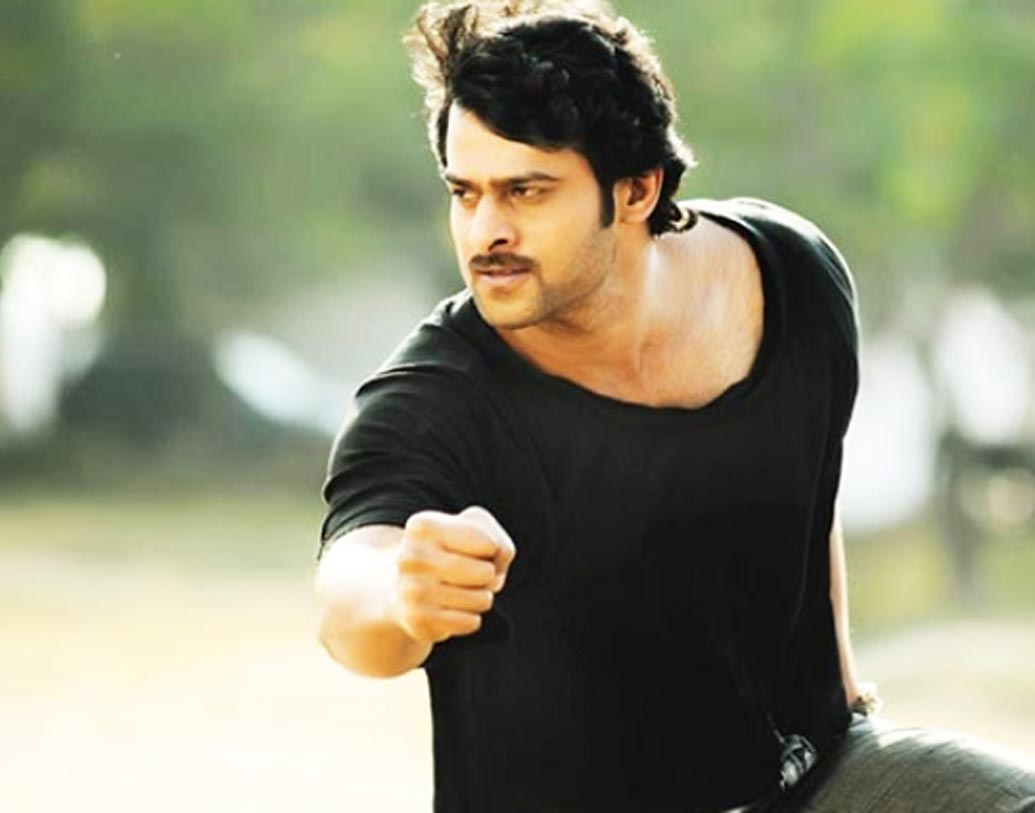 ‘বাহুবলী’তে তাঁকে দেখা গিয়েছিল পাহাড়ে চড়তে। আর ‘সাহো’তে তিনি আন্ডার ওয়াটার স্টান্টস দেখাবেন। বডি ডাবলে আপত্তি থাকার কারণে স্কুবা ডাইভিং অবধি শিখে নিয়েছেন প্রভাস।