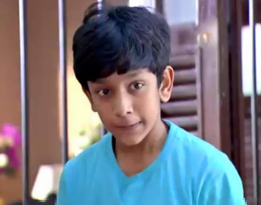 ‘রাখিবন্ধন’-এরই আর এক খুদে তারকা ‘বন্ধন’। তার আসল নাম সোহম চৌধুরী।