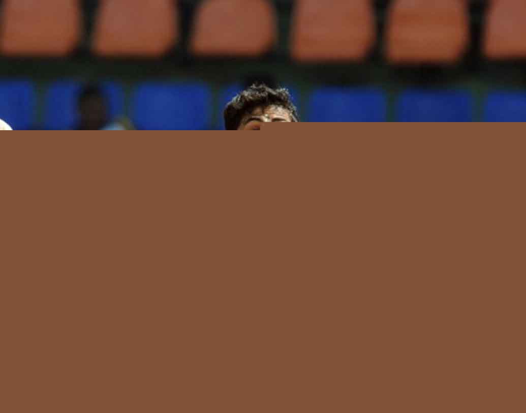 নিউজিল্যান্ডের বিরুদ্ধে ৪/৪৭, ডাম্বুলা(২০১০): এই ম্যাচে ভারতকে হারতে হলেও টিম ইন্ডিয়ার হয়ে নেহরার পারফরম্যান্স ছিল নজর কাড়া।