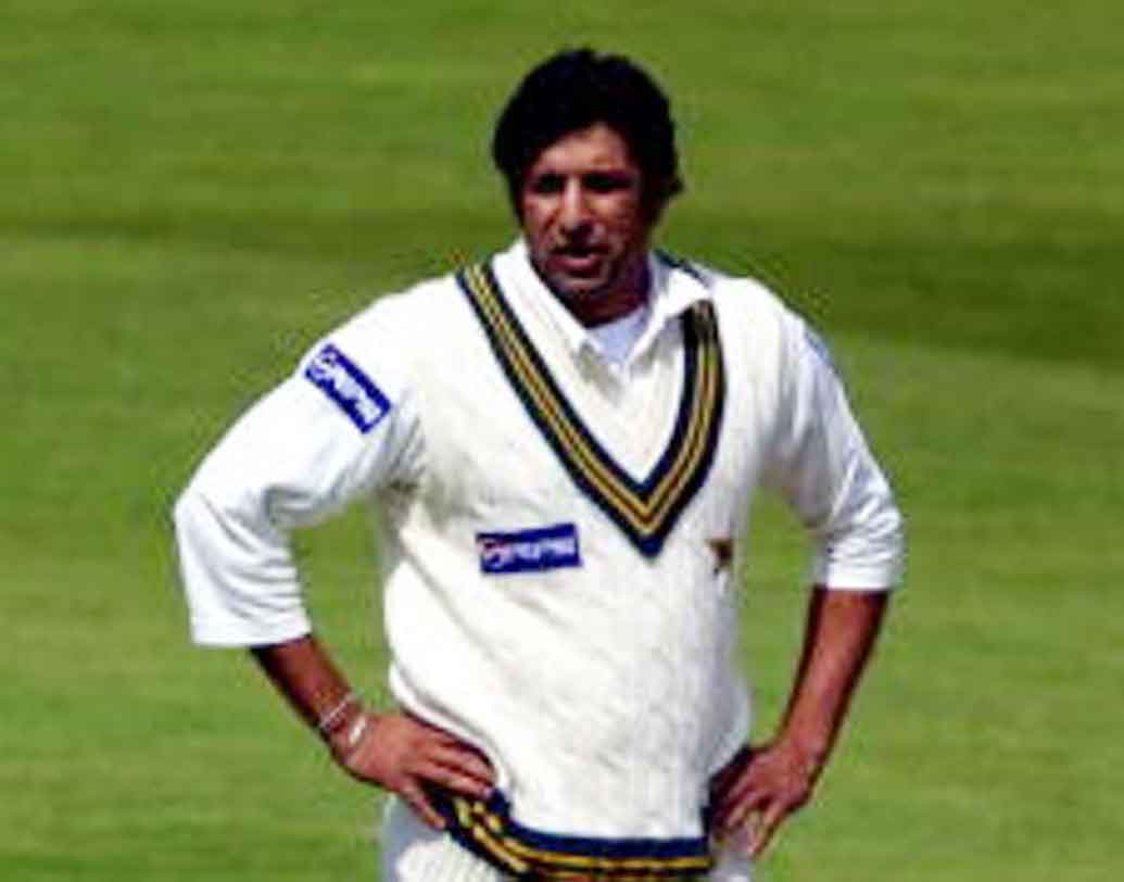 ওয়াসিম আক্রম: পাকিস্তানের একমাত্র প্রতিনিধি হিসাবে পন্টিংয়ের দলে আছেন আক্রম।