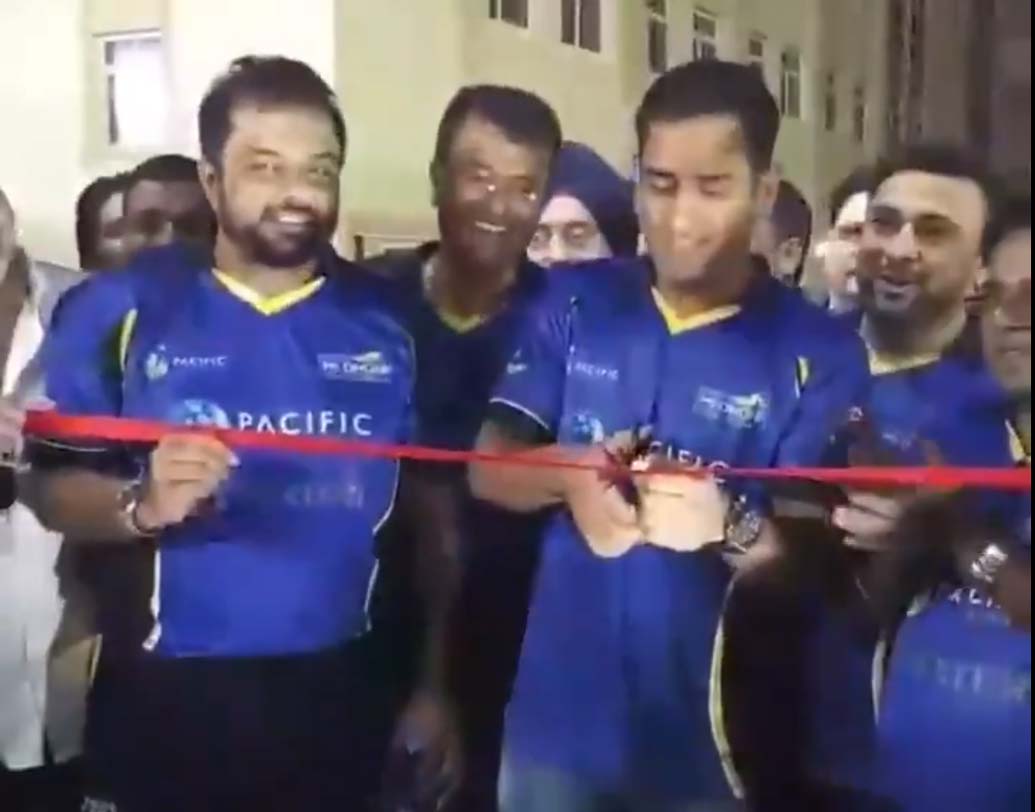 নিজে হাতে ফিতে কেটে ১১ নভেম্বর এই অ্যাকাডেমির উদ্বোধন করেন মাহি।