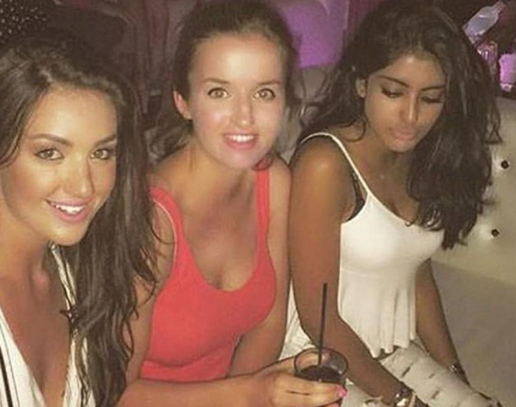 বল ডান্স এবং পিয়ানো বাজানোতে পারদর্শী নভ্যা। পছন্দ করেন গ্ল্যামার ও ফ্যাশনের দুনিয়াকেও।