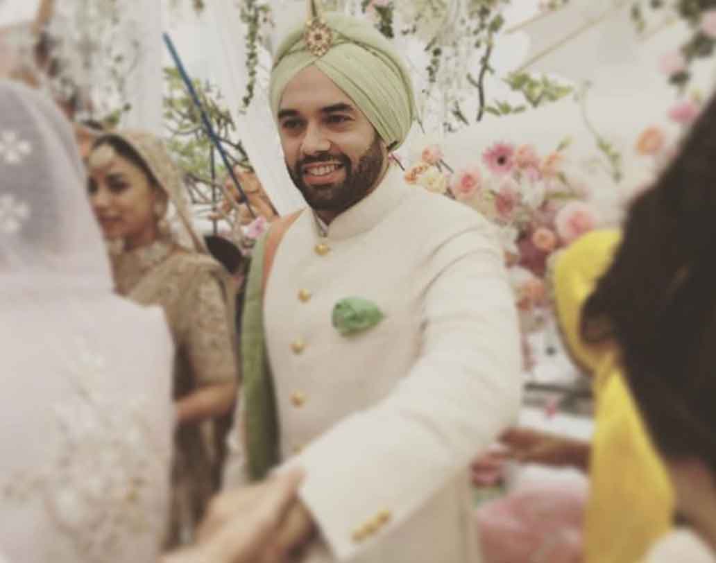 সোনম কপূরের সঙ্গে ‘আয়েষা’ ছবিতে বলিউড অভিষেক হয়েছিল অমৃতার। এর পর বেশ কয়েকটি ছবিতে কাজ করেছেন তিনি। ‘ব্লাড মানি, ‘কাই পো চে’ সেগুলির অন্যতম।