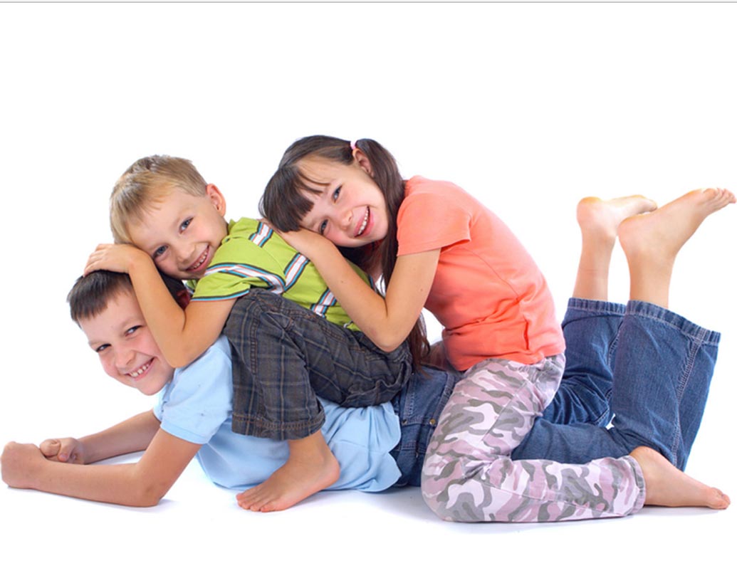 ছোটরা কথনই হাল ছাড়ে না। আর বড় হওয়ার সঙ্গে সঙ্গেই আমরা বড্ড বেশি অধৈর্য হয়ে পড়ি। একটুতেই হাল ছেড়ে হতাশ হয়ে যাই। জীবনে সাফল্য পেতে ছোটদের থেকে এটা শেখা খুবই জরুরি।