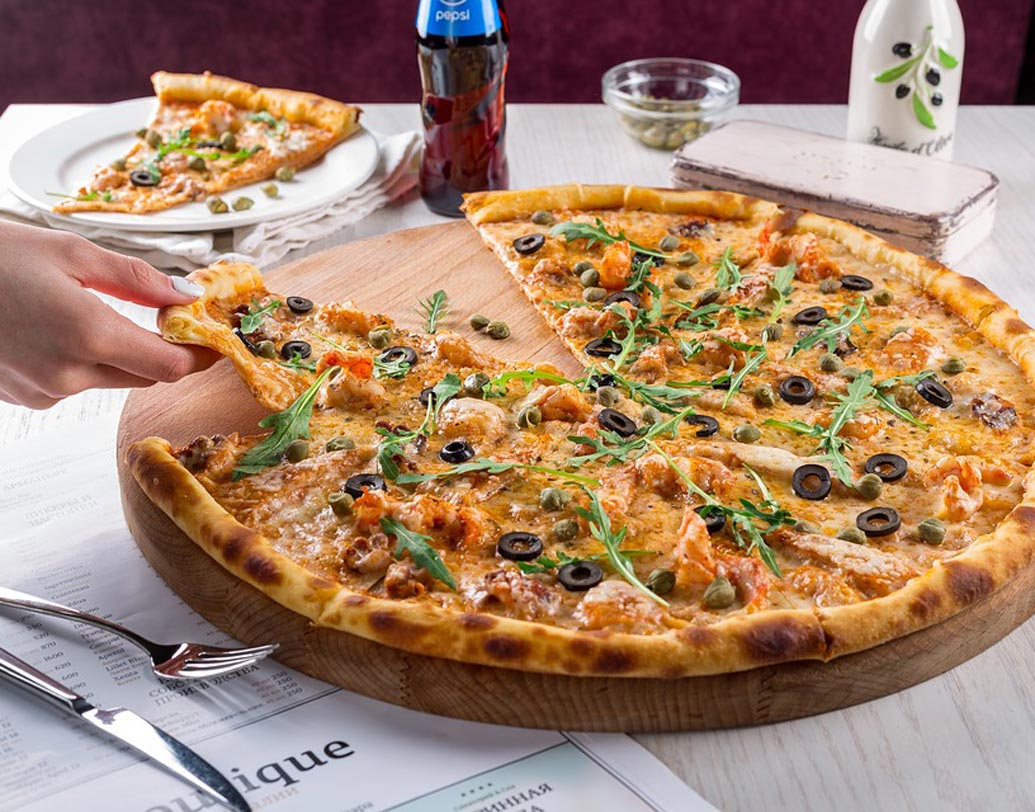 ট্রান্স ফ্যাট: মন যতই চাক, অতিরিক্ত তেল মশলাদার খাবার এড়িয়ে চলাই ভাল। এই খাবারে থাকে ট্রান্স ফ্যাট যা ইনসুলিনের উপর বিরূপ প্রভাব ফেলে। ফলে রক্তে গ্লুকোজের মাত্রা বাড়ে এবং ওবেসিটির প্রবণতা বৃদ্ধি পায়।